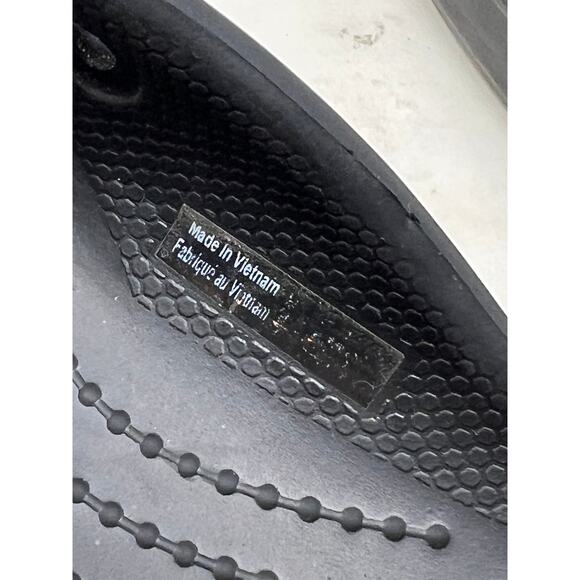 Crocs Sandals/Flip Flops Gray Men's Size 11 - Picture 4 of 5